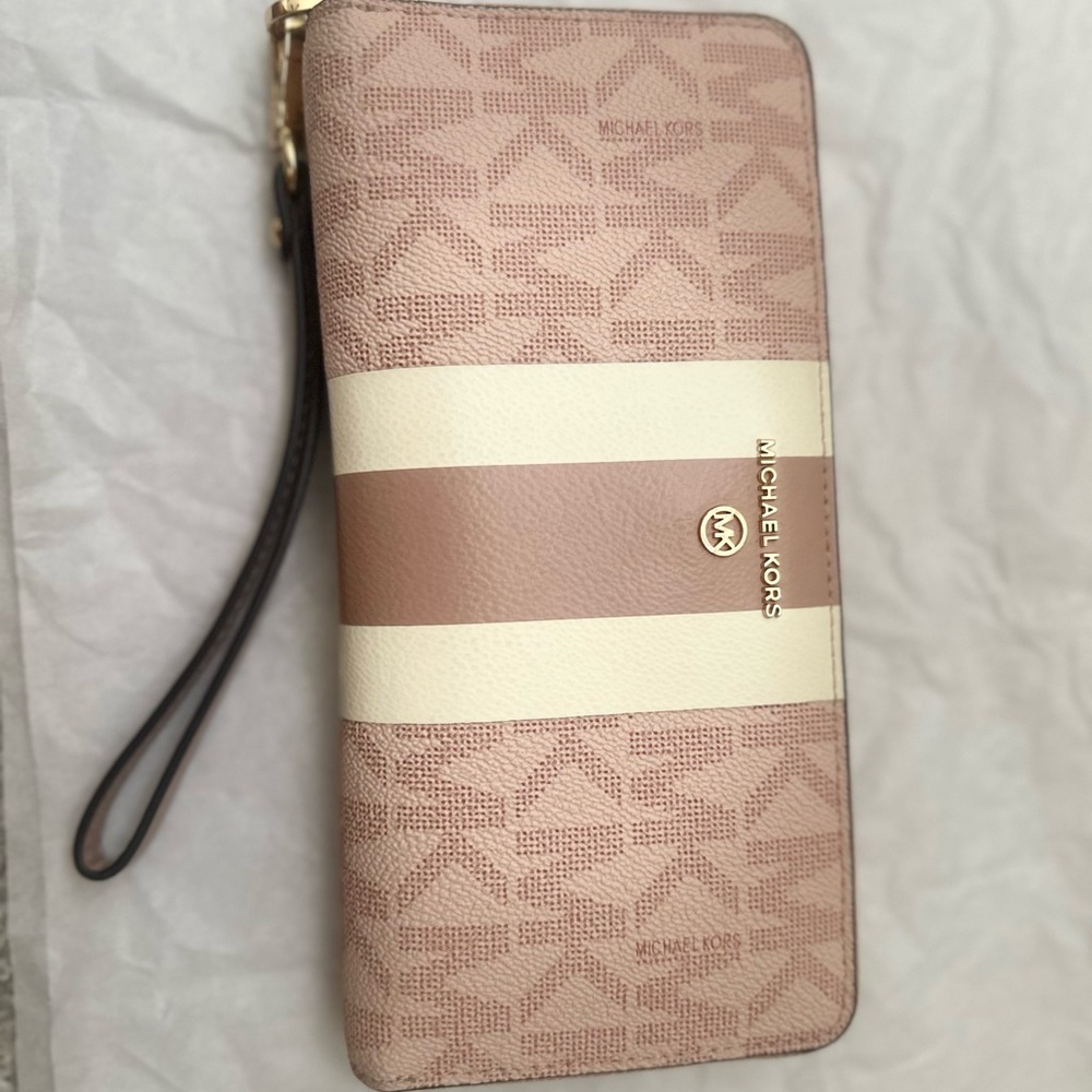 Michael Kors Blush and Cream Wristlet Wallet